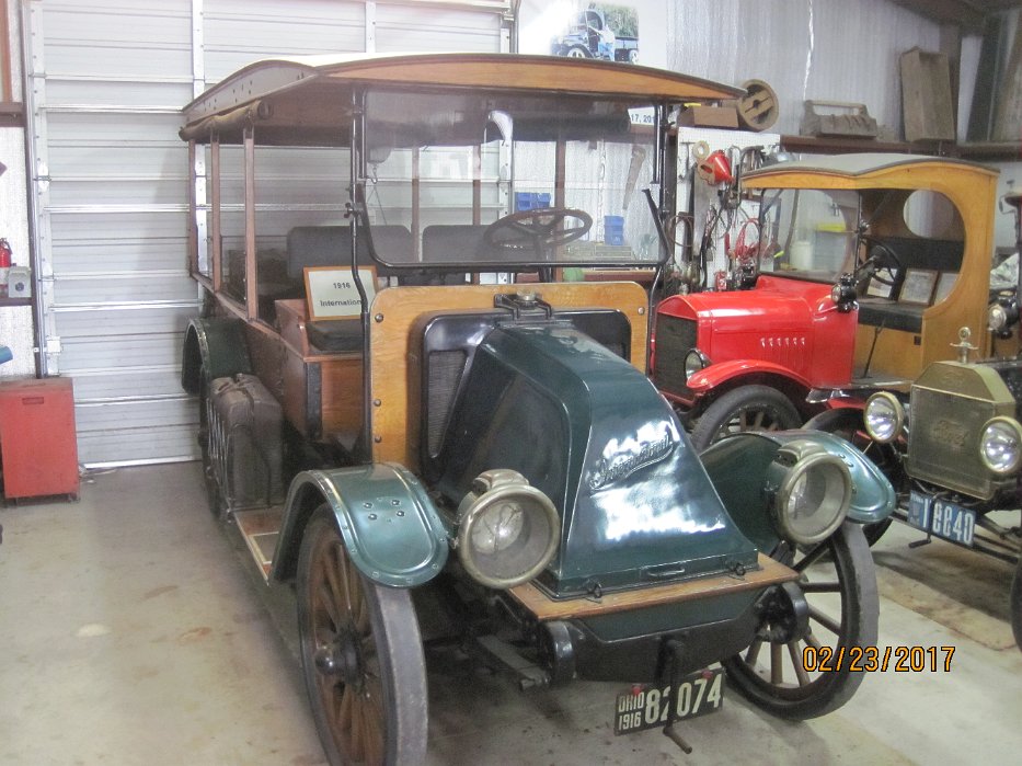 211-1916 International with suitcase.jpg